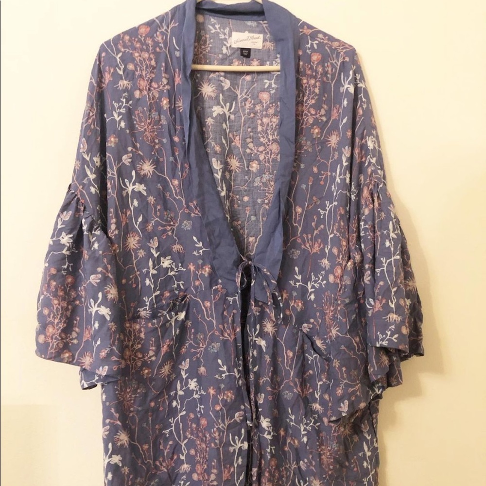 Universal Thread Goods Co. Kimono